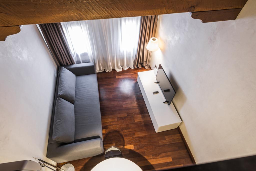 Myplace Piazza Dei Signori Apartments Treviso Bagian luar foto