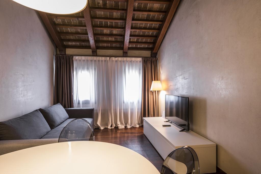 Myplace Piazza Dei Signori Apartments Treviso Bagian luar foto